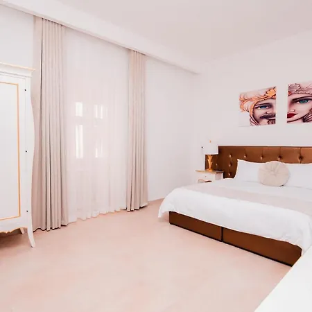 Giorgio Boutique Hotel 3*