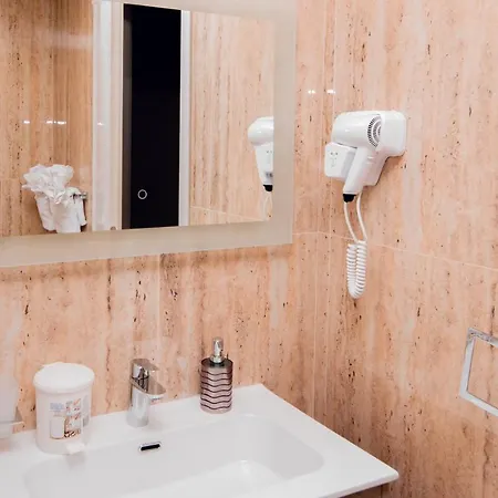 Giorgio Boutique 招待所 3*