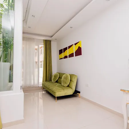 Giorgio Boutique Hotel 3*