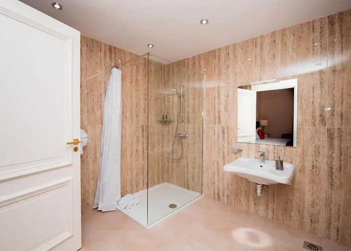 Giorgio Boutique Слима