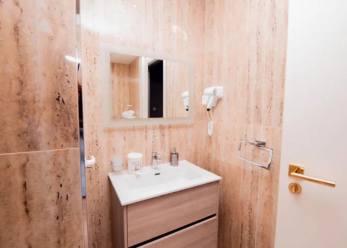 Giorgio Boutique Слима